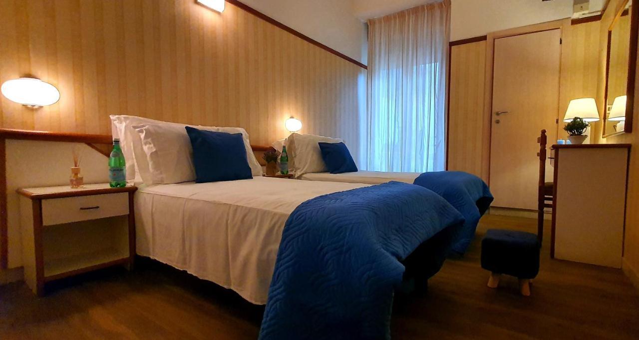 Club Hotel Residence Cesenatico Luaran gambar