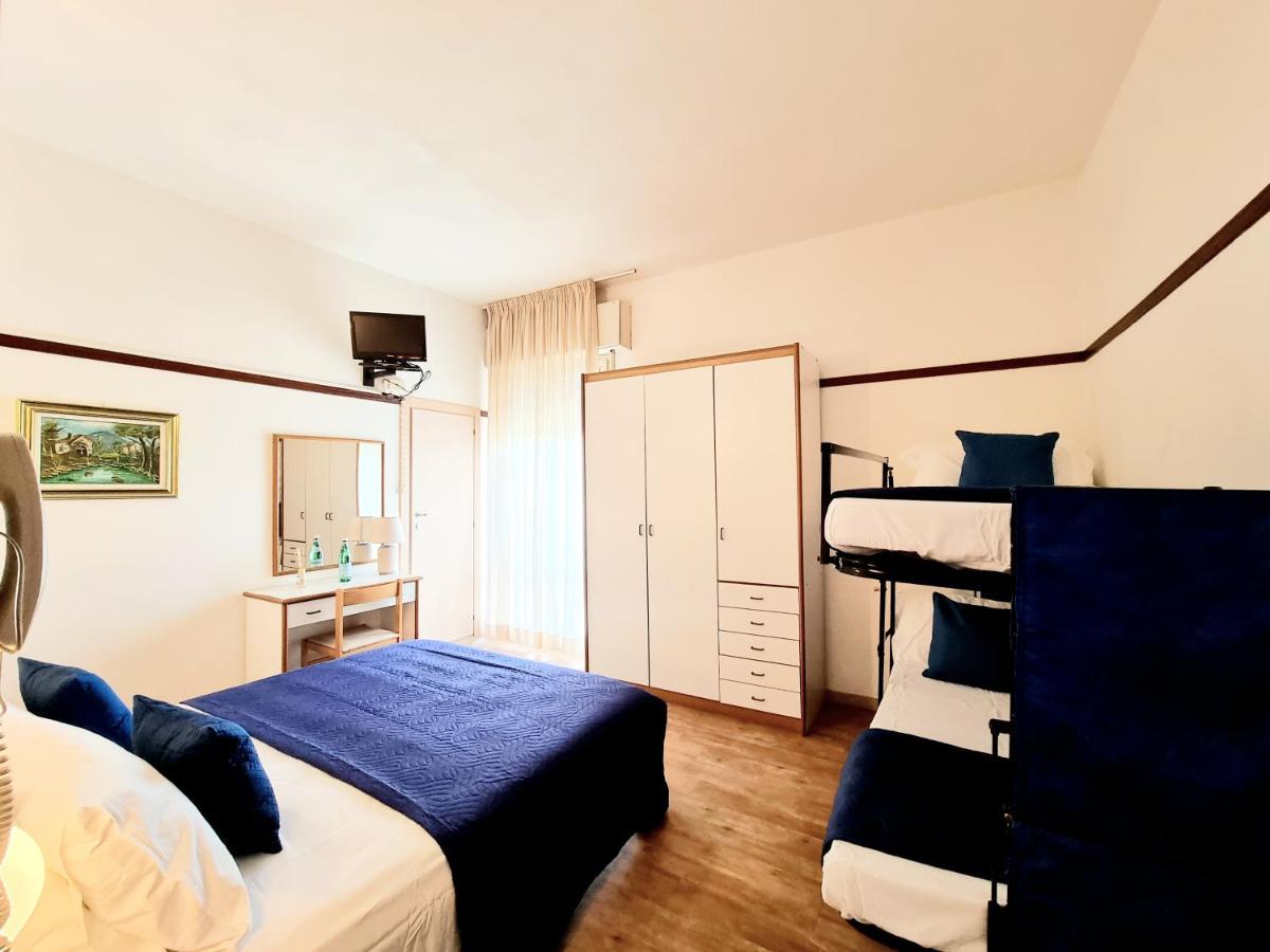Club Hotel Residence Cesenatico Luaran gambar