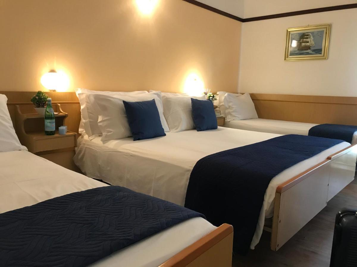 Club Hotel Residence Cesenatico Luaran gambar