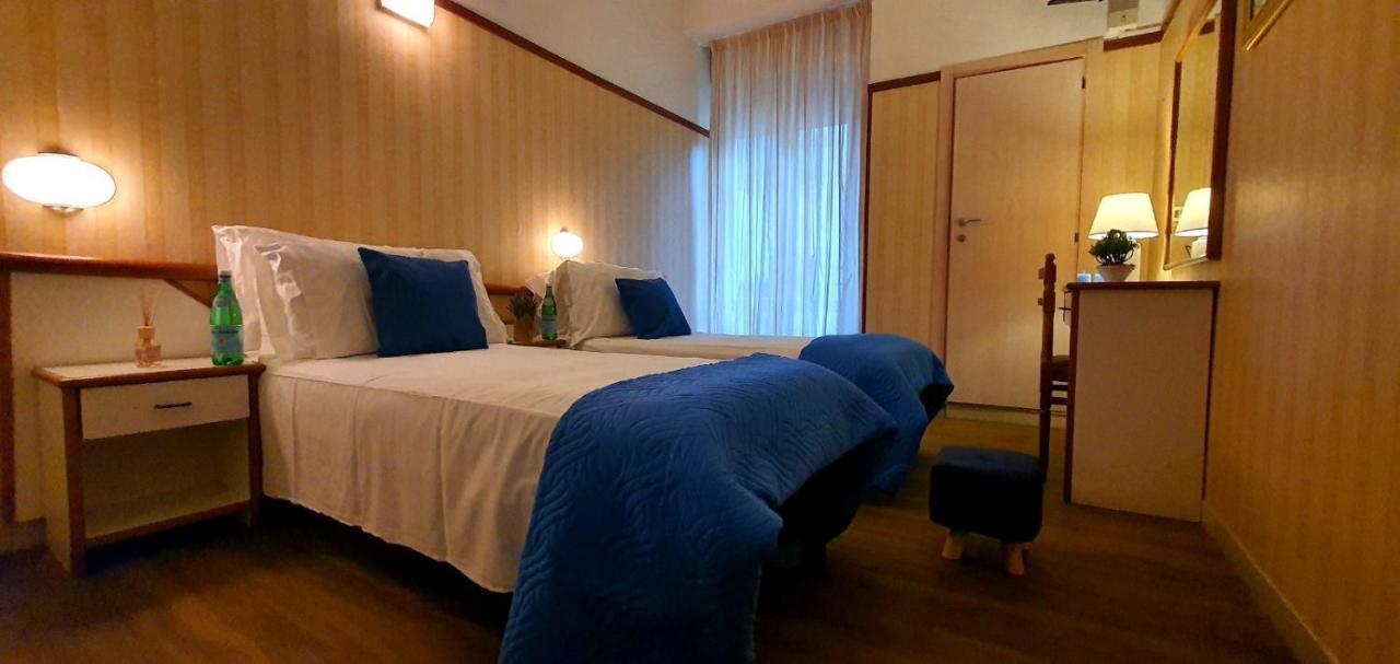Club Hotel Residence Cesenatico Luaran gambar