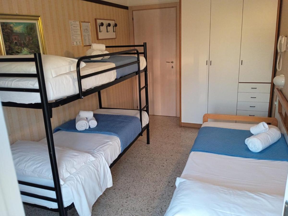 Club Hotel Residence Cesenatico Luaran gambar