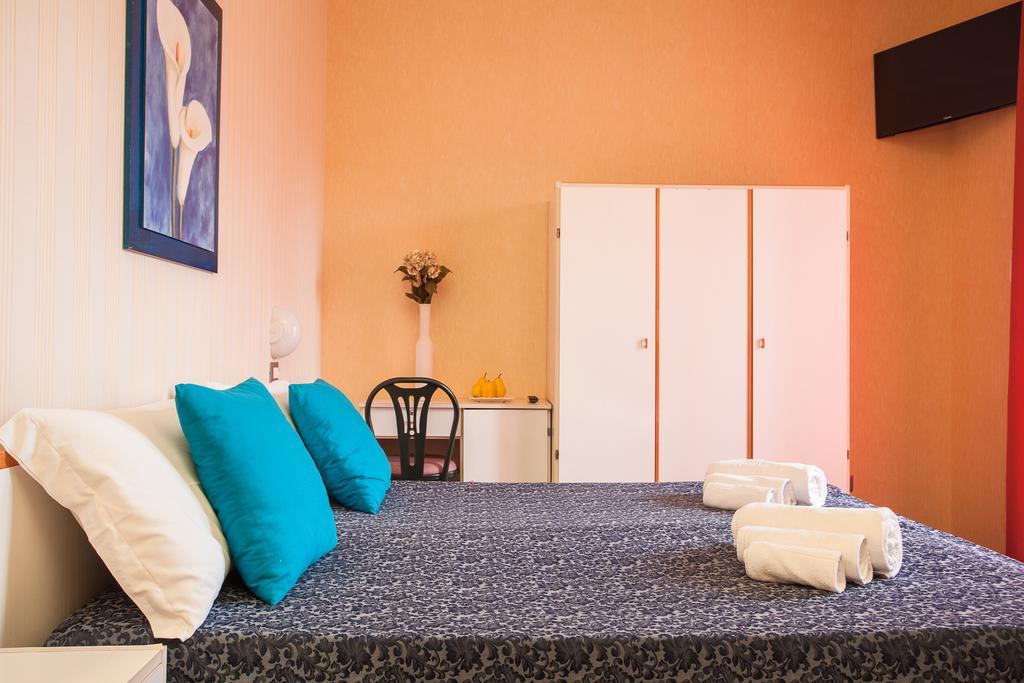 Club Hotel Residence Cesenatico Bilik gambar