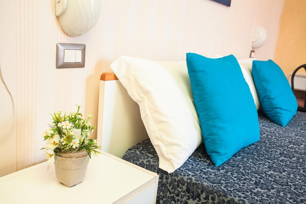 Club Hotel Residence Cesenatico Luaran gambar