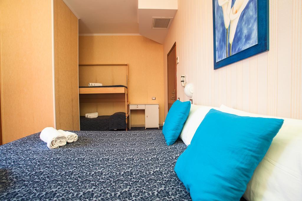 Club Hotel Residence Cesenatico Luaran gambar