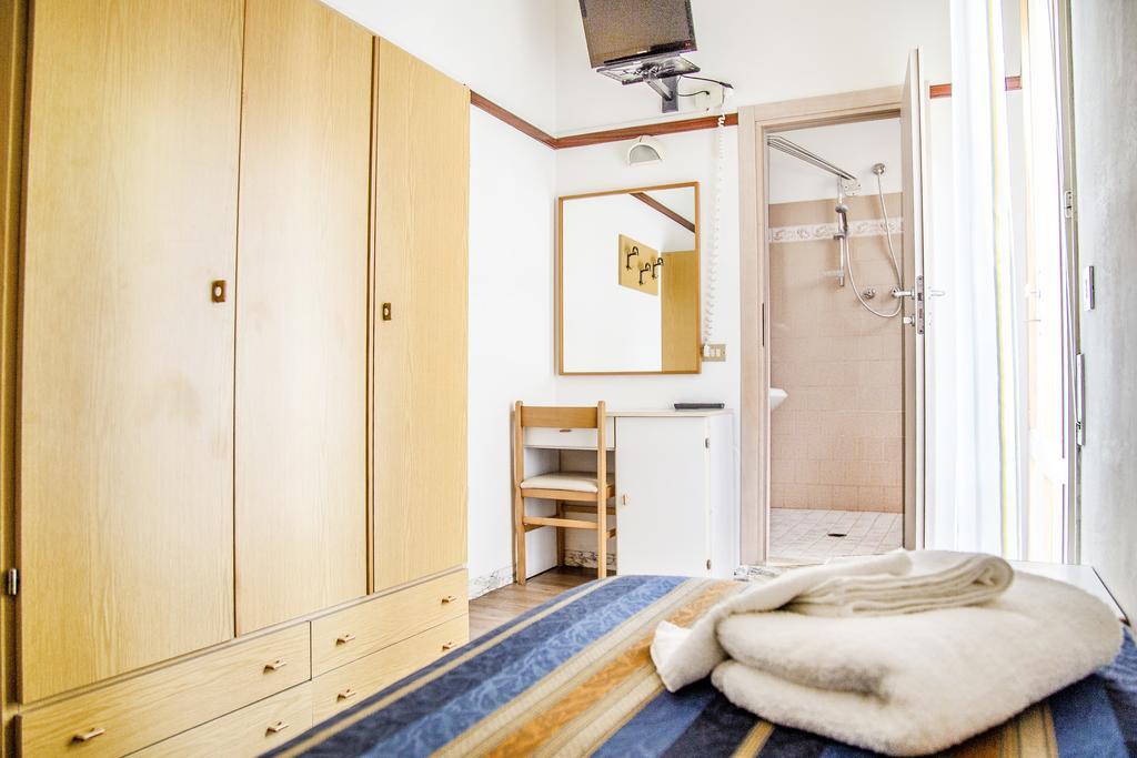 Club Hotel Residence Cesenatico Luaran gambar